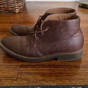 Guess Men’s boots. Fair condition, some scuffs here and there.